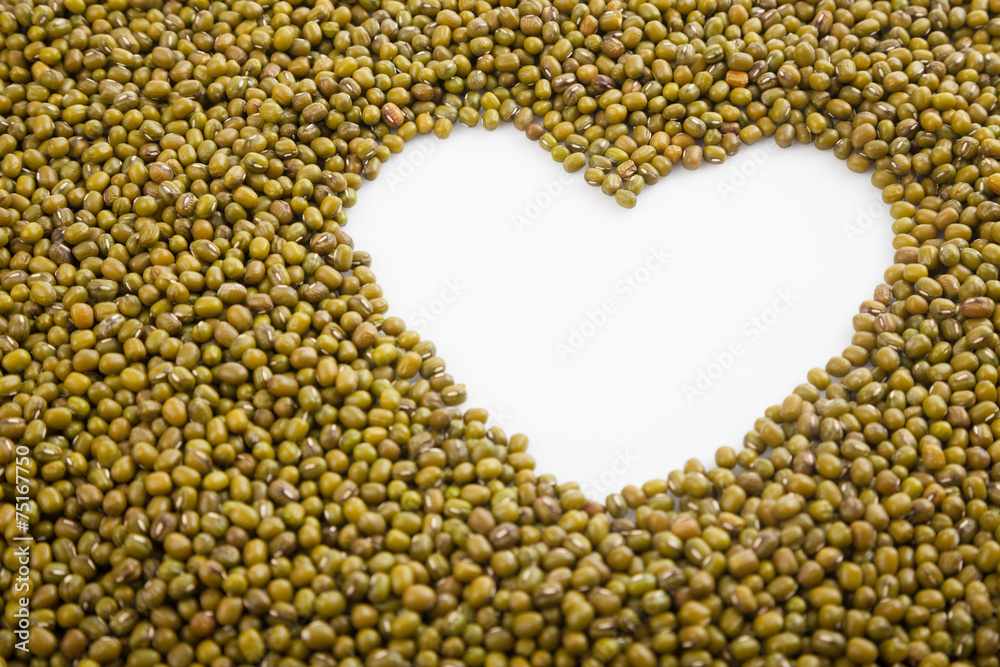 Fototapeta premium Mung beans with heart shape space