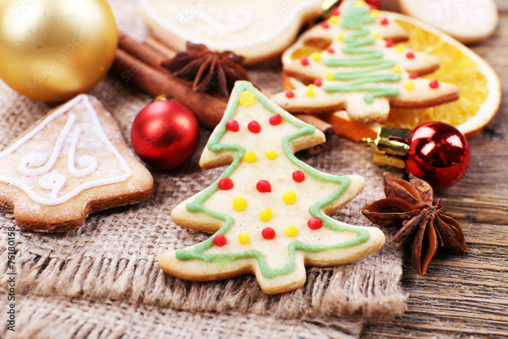 gingerbread cookies with Christmas decoration