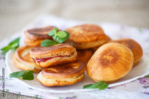 fried cakes with jam