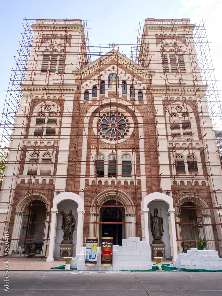 Fototapeta premium Assumption church in Bangkok under renovation