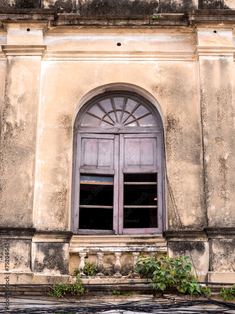 Obraz premium Old colonial art building in Bangkok