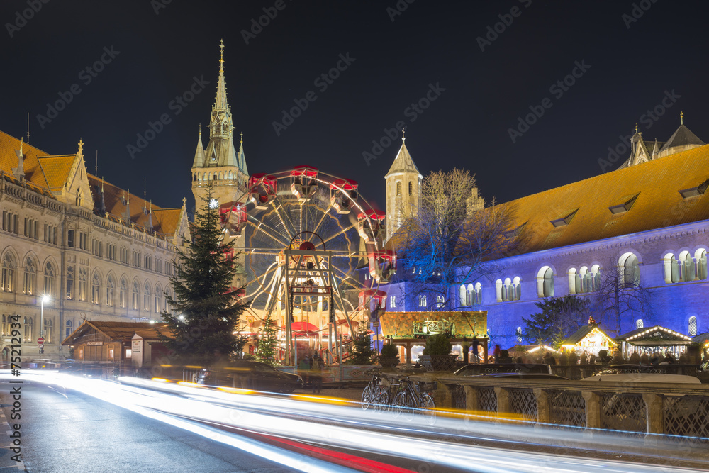 Obraz premium Traditional christmas market in Braunschweig, Germany