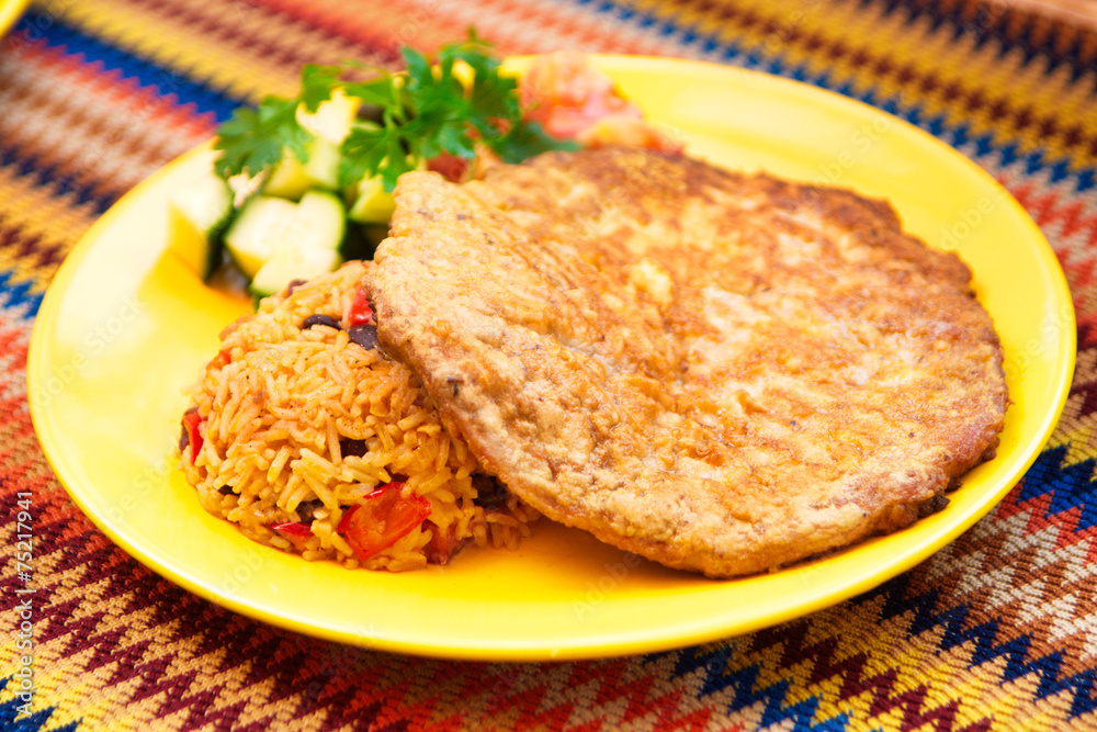 Escalope in batter with stamping and vegetables Escalope in batter with stamping and vegetables