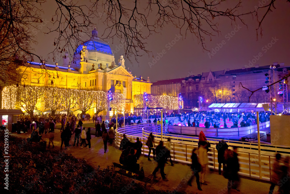 Naklejka premium Zagreb christmas ice park evening view