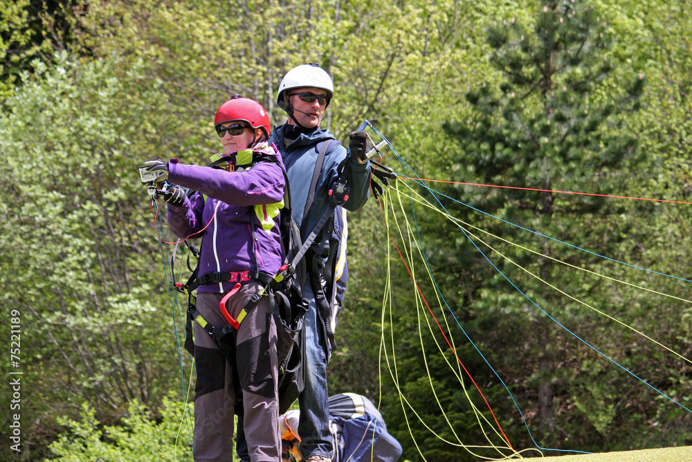 Naklejka premium Tandem Paraglider launching