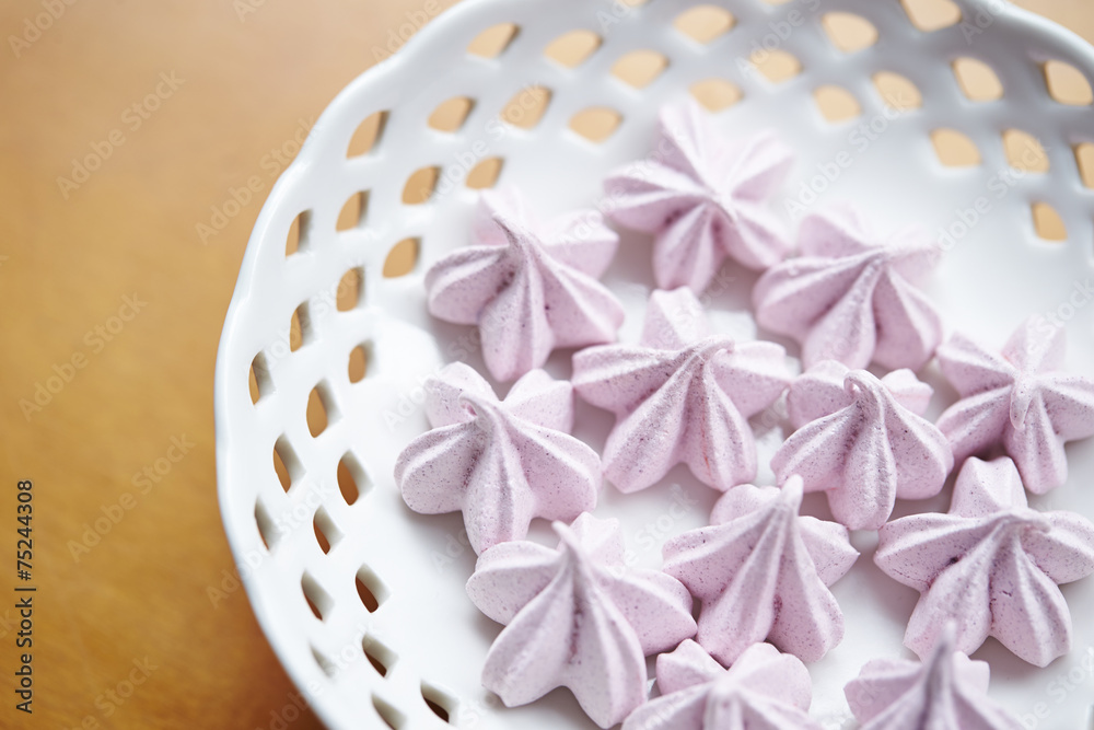 Cream meringues Cream meringues