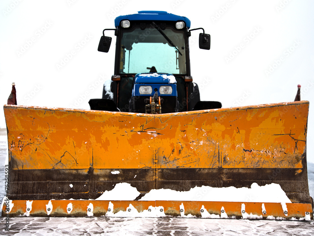custom made wallpaper toronto digitalTraktor als Schneepflug zur Schneeräumung