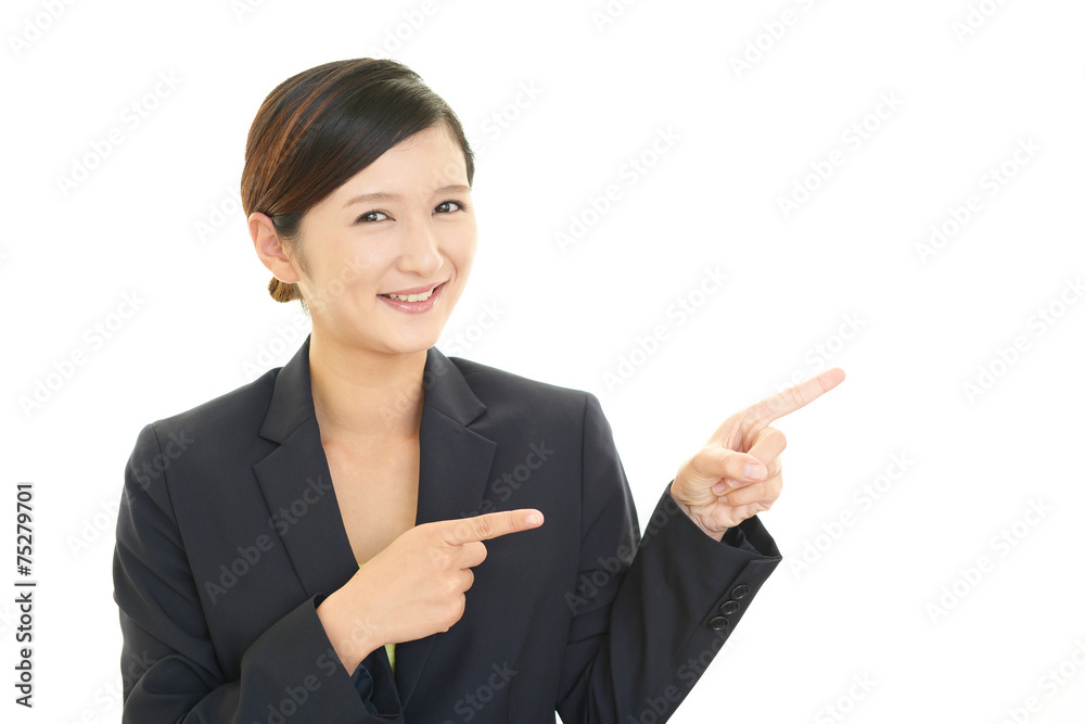 笑顔の女性 笑顔の女性