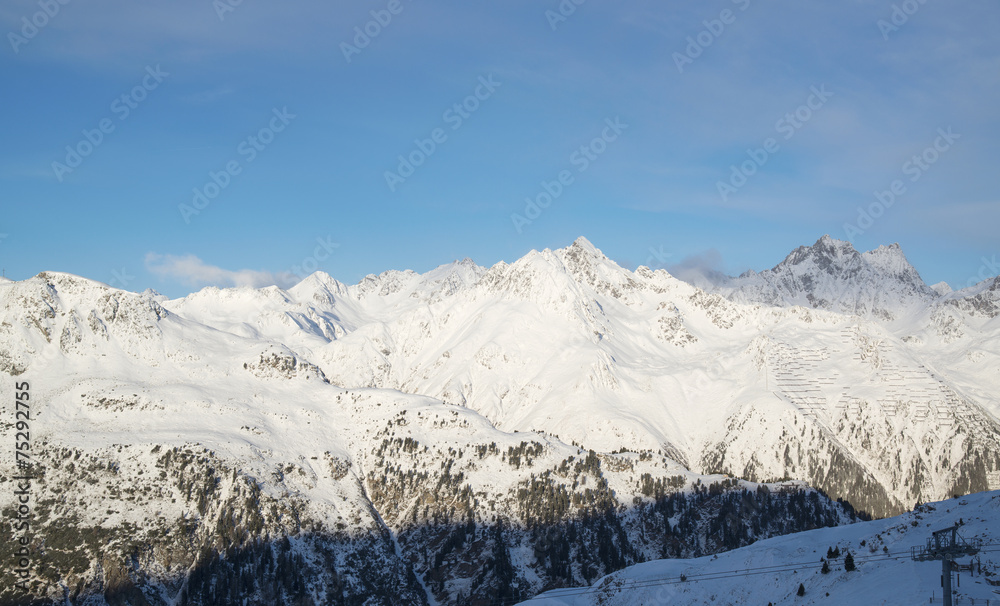 Fototapeta premium Горы в Австрии. Альпы.