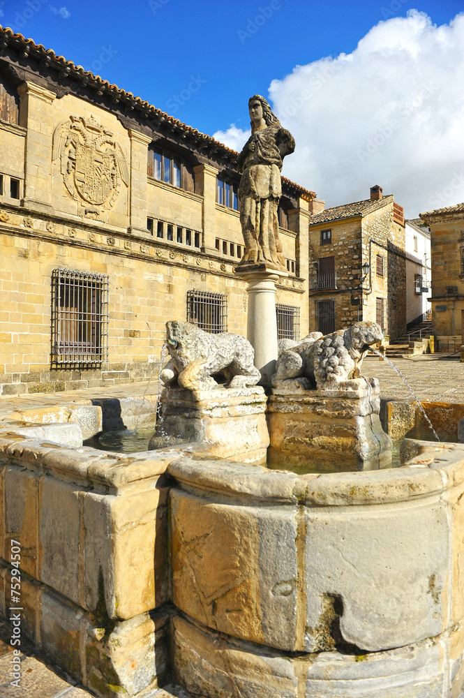 Fuente de los leones, Baeza, Jaén, España Photos | Adobe Stock