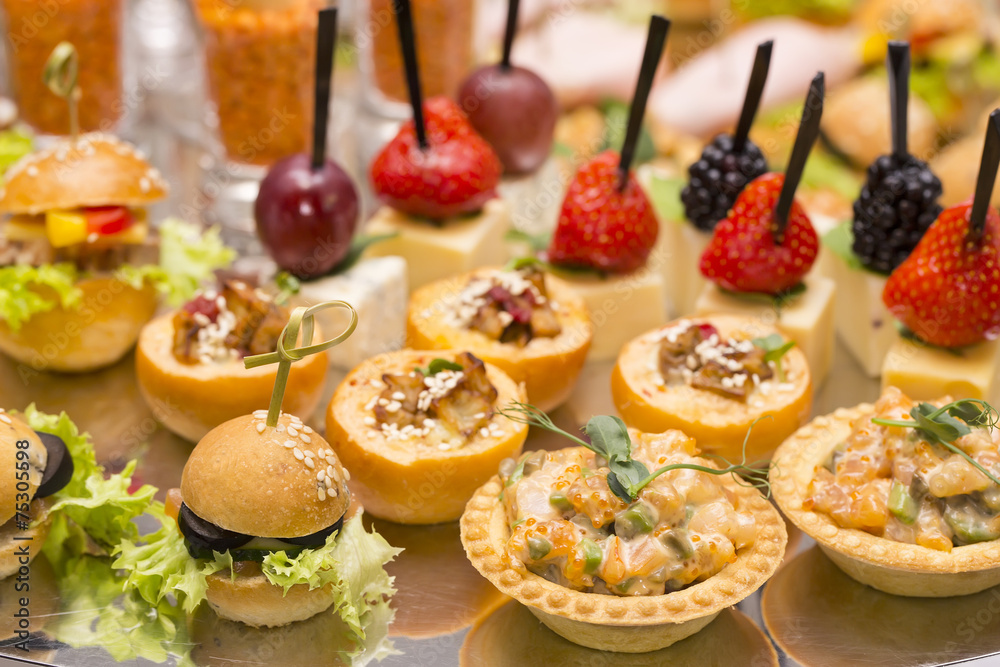 Canapes Canapes