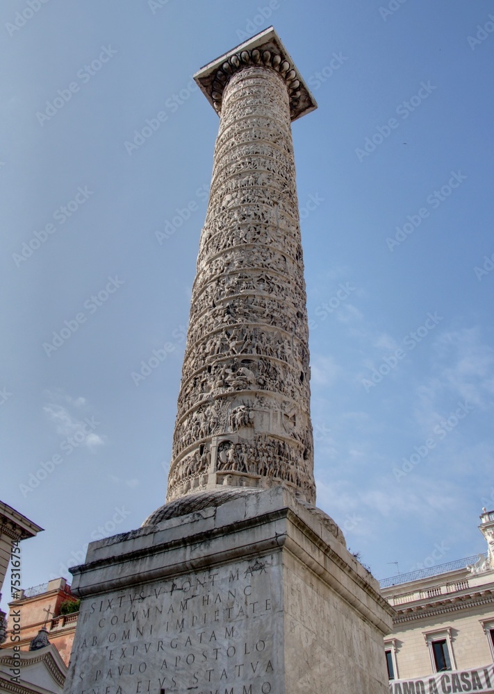 monument romain