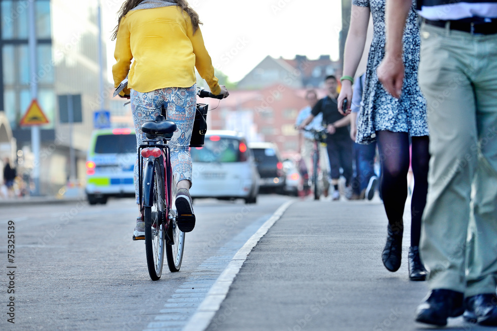 Obraz premium Bicycle in traffic