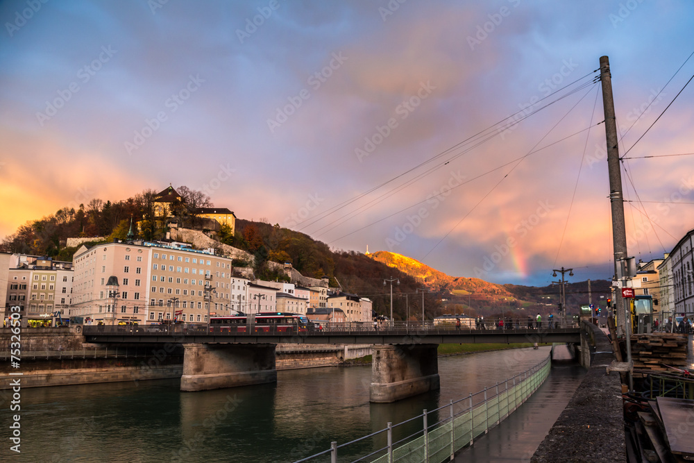 Fototapeta premium Salzburg with Salzach river