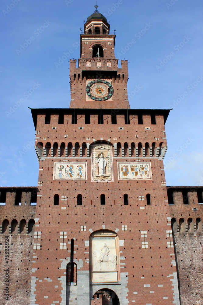 Schloss Sforzesco am Piazza Castello in Mailand (Italien)