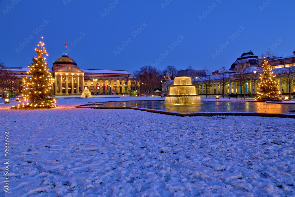 Wiesbaden (Bowling Green, Theater, Kurhaus) Dezember 2014 StockFoto