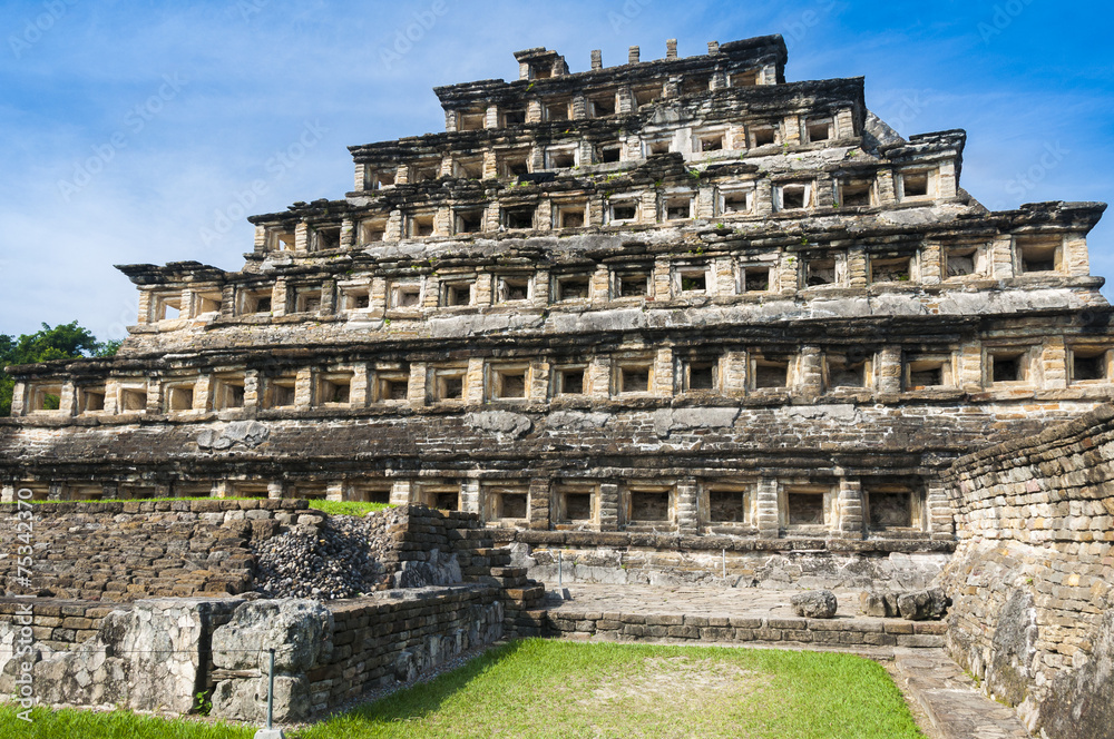 Pirámide de los Nichos, El Tajín (México)