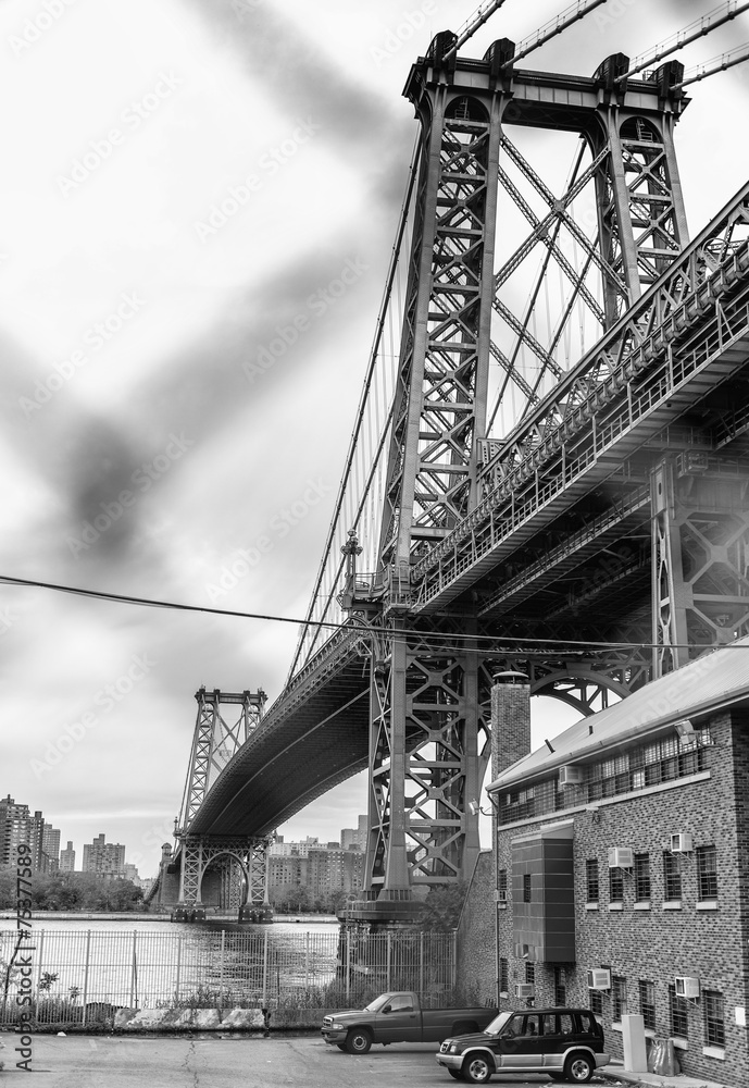 Naklejka premium The Manhattan Bridge, New York City