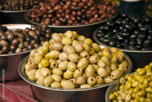 different olive fruits