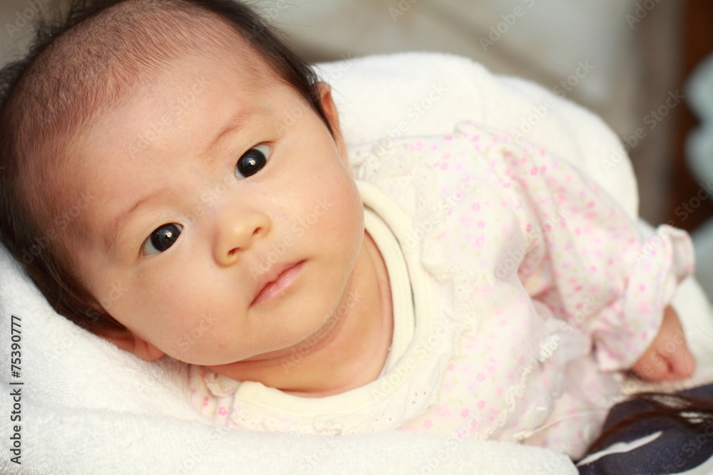 赤ちゃん(0歳児)の笑顔