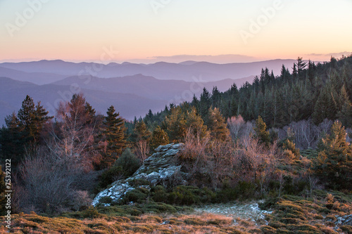 Cévennes - Levé de soleil sur les crêtes