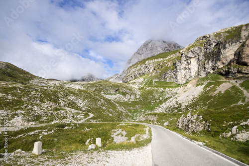 Górska droga w Alpach