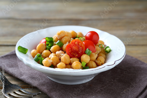 Chickpeas with vegetables in a bowl