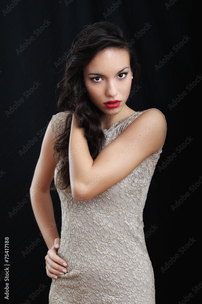 Fototapeta premium Ritratto di ragazza in studio