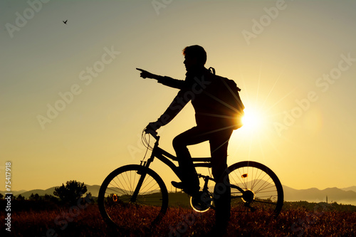 güneş doğa ve bisiklet