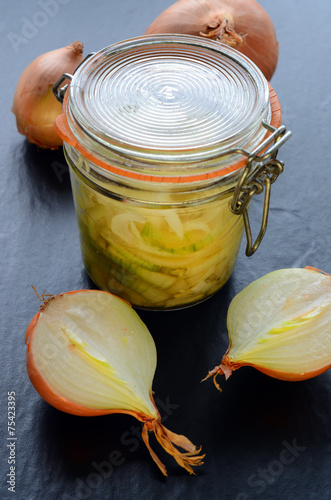 Honey and onion syrup for strengthening immunity photo