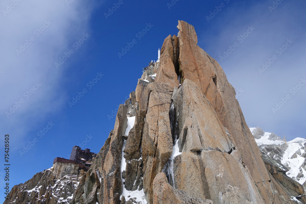 Fototapeta premium Aiguille du Midi - depuis l'arête des Cosmiques