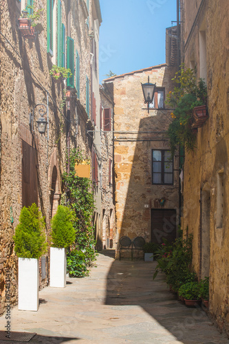 Vintage Tuscan alley in Italy
