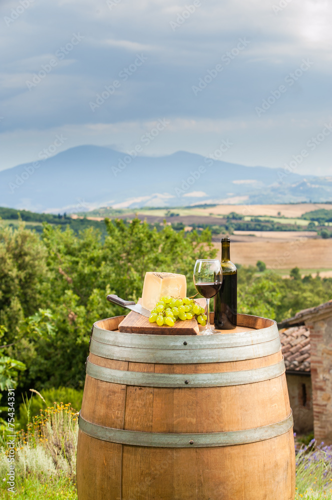 Red wine and grapes with pecorino cheese the Tuscan, Italy Red wine and grapes with pecorino cheese the Tuscan, Italy