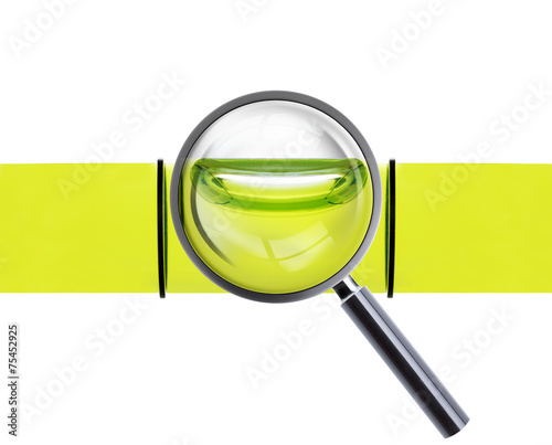 Wasserwaage mit Lupe