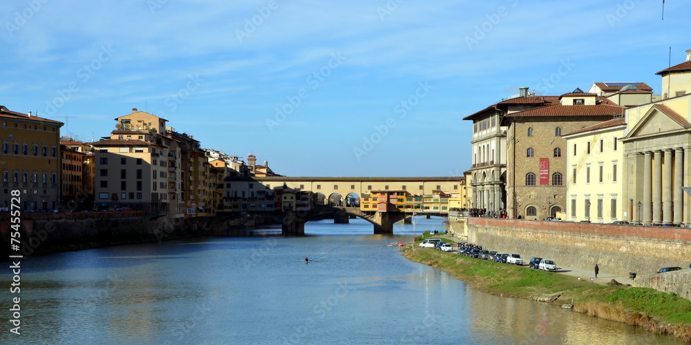 Ponte Vecchio,   landmark on Arno river. Florence, Italy