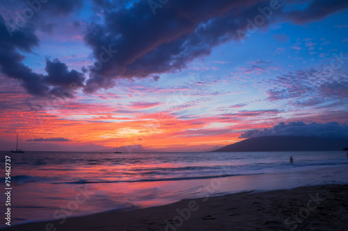 Fototapeta Naklejka Na Ścianę i Meble -  Sunset, Maui