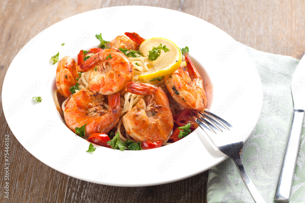 Spagetti mit garnelen Spagetti mit garnelen