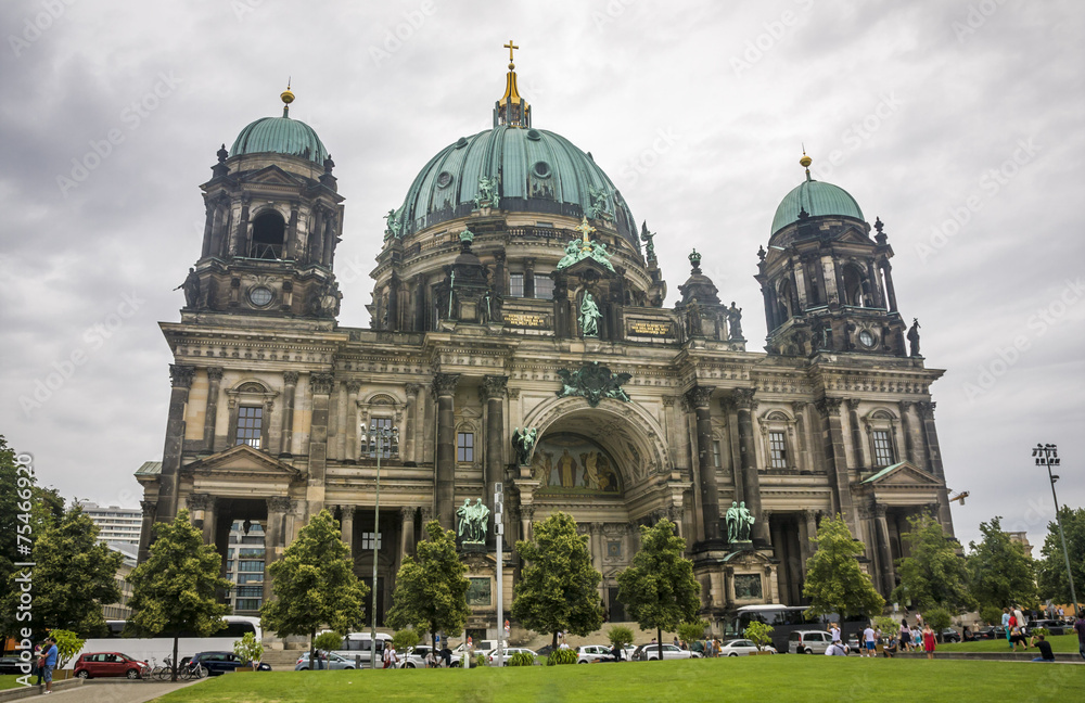 Berlin Cathedral (Berliner Dom) - famous landmark
