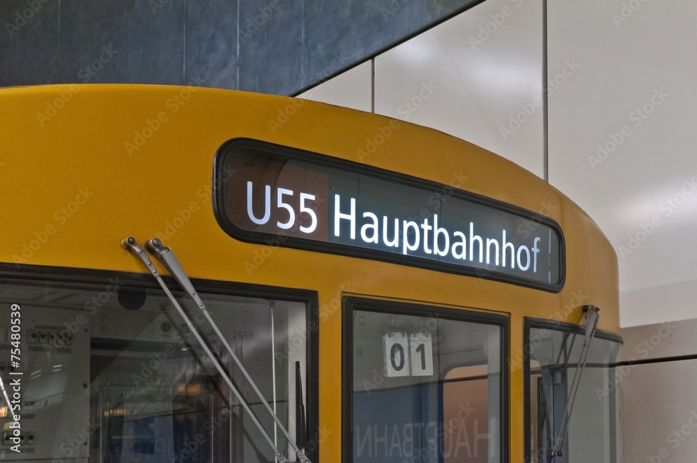 Fototapeta premium Train to Hauptbahnhof at Berlin, Germany
