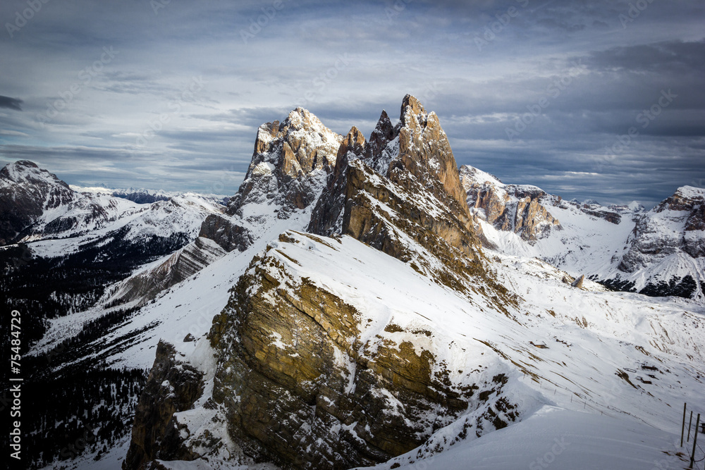 Obraz premium Seceda, Dolomites Alps with Snow, Italy