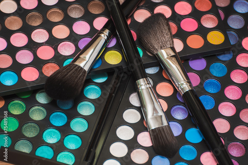 Makeup brush and eye shadow