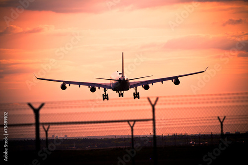 Airplane landing, Frankfurt, Germany © robertdering