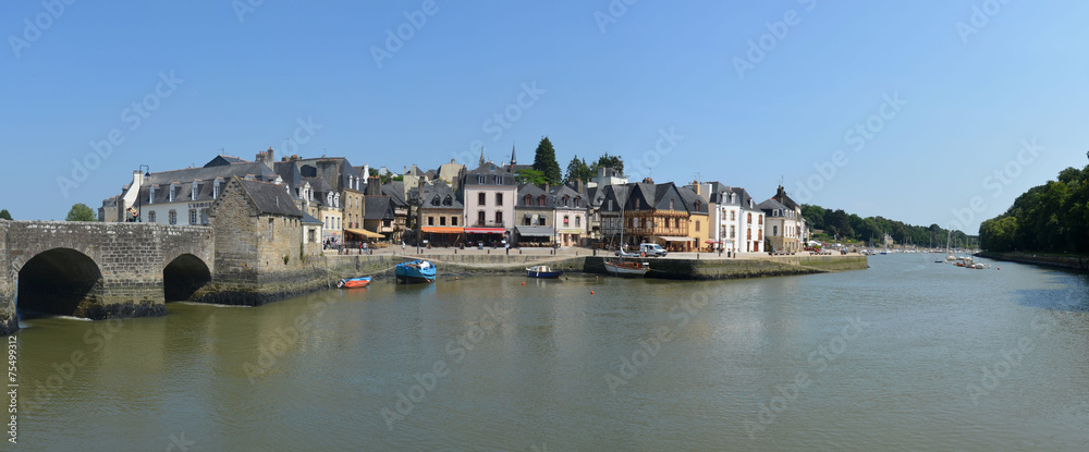 panorama sur le vieux port de Saint-Goustan a Auray