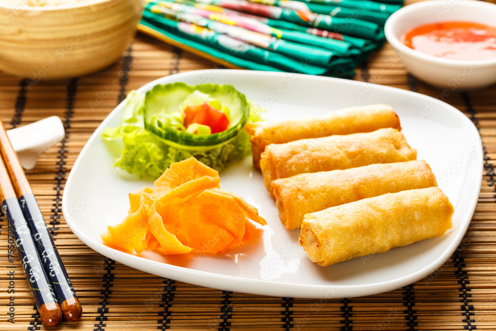 Frühlingsrollen spring rolls StockFoto Adobe Stock