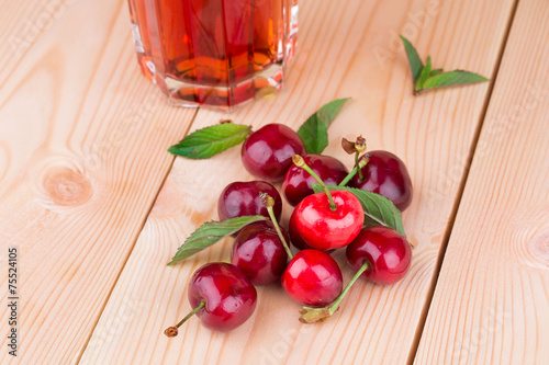 cherry juice with cherries