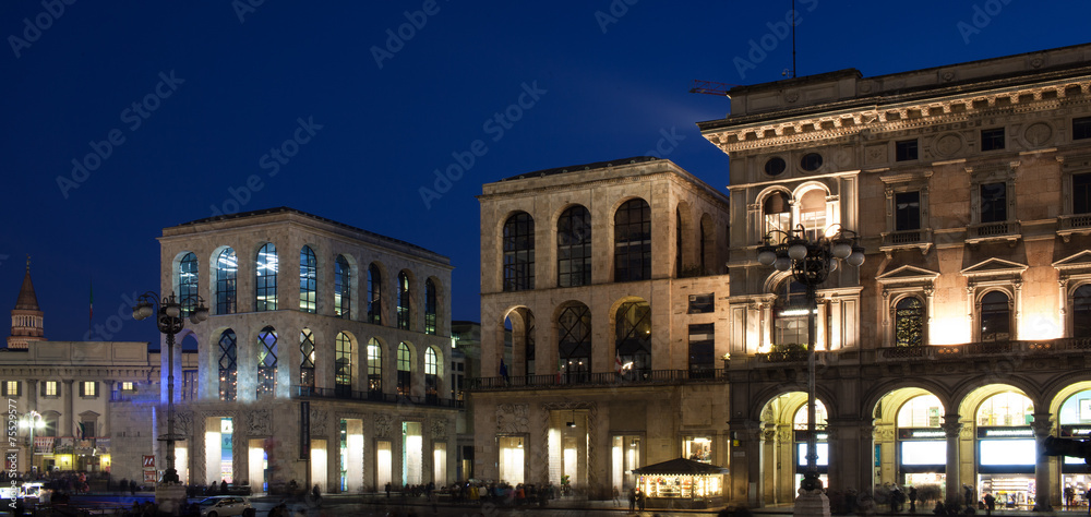 Fototapeta premium Milano by night