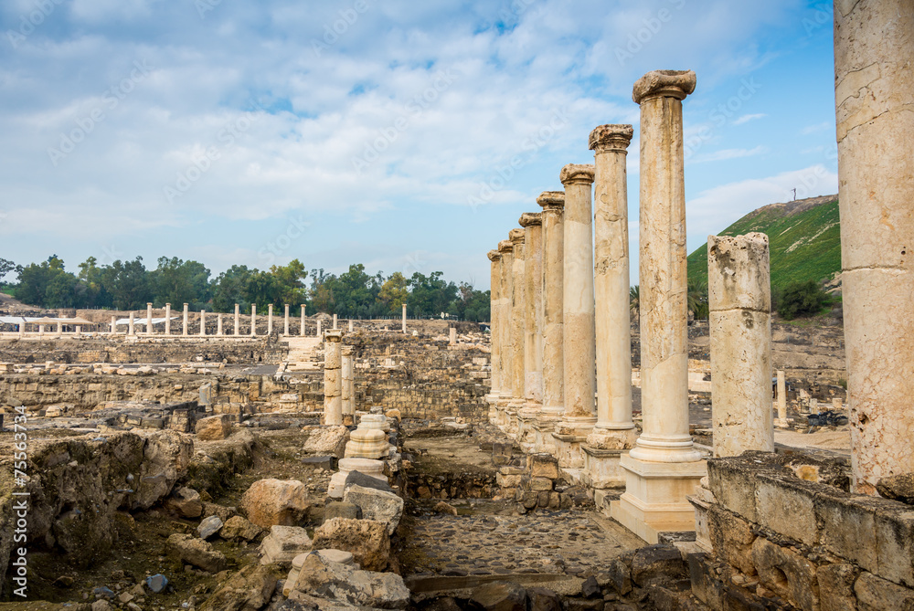 Row of columns on Silvanus Street in Bet She'an
