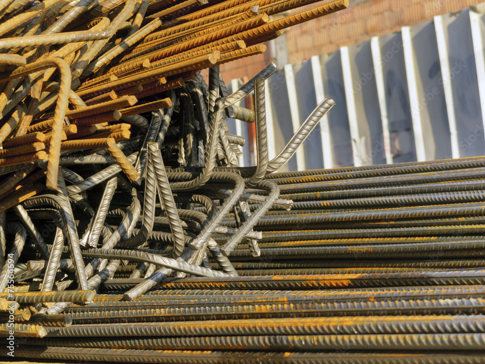 Bundle of rusty bars for reinforcement of concrete