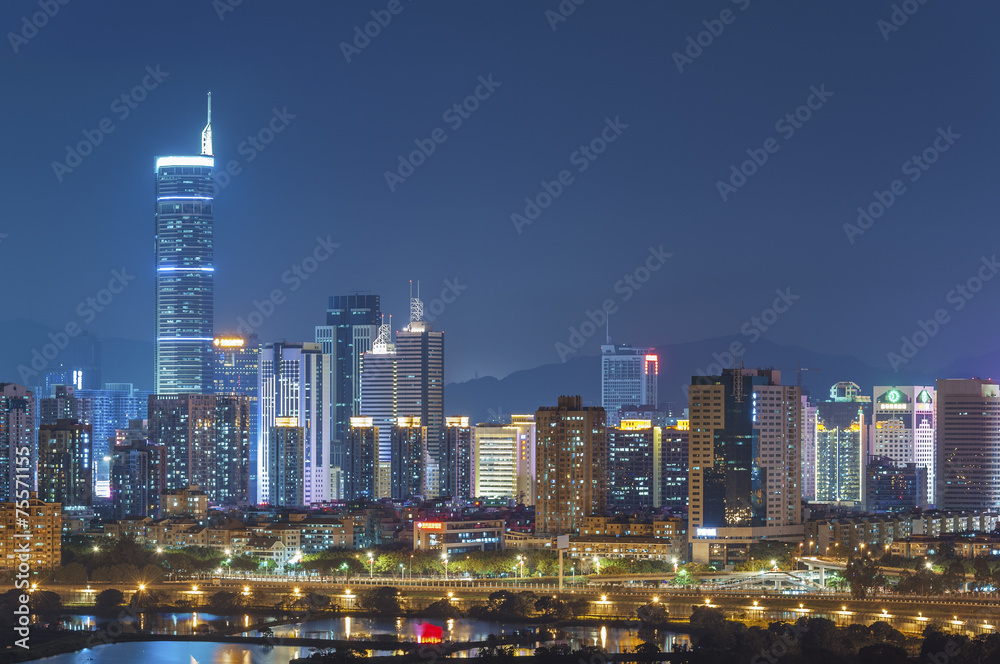 Obraz premium Skyline of Shenzhen City, China at twilight. Viewed from Hong Ko