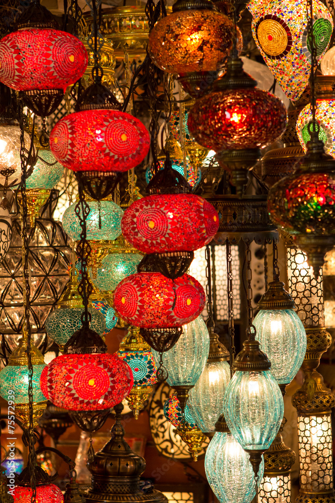 Naklejka premium Lamps in Turkish shop, Istanbul 